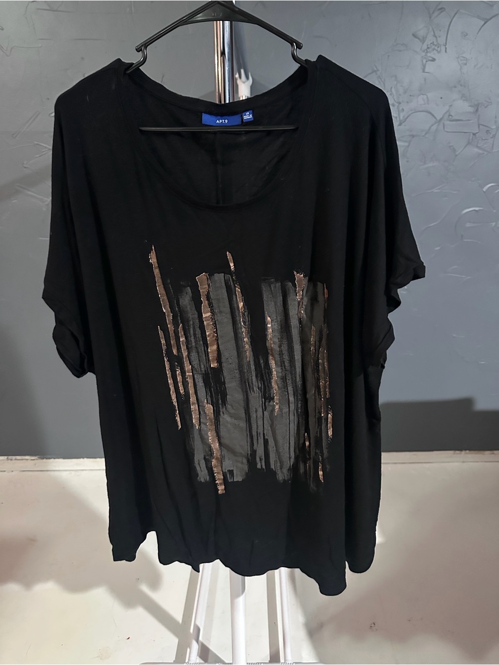 Apt. 9 Black Short-Sleeve Tee with Bronze Brushstroke Accents